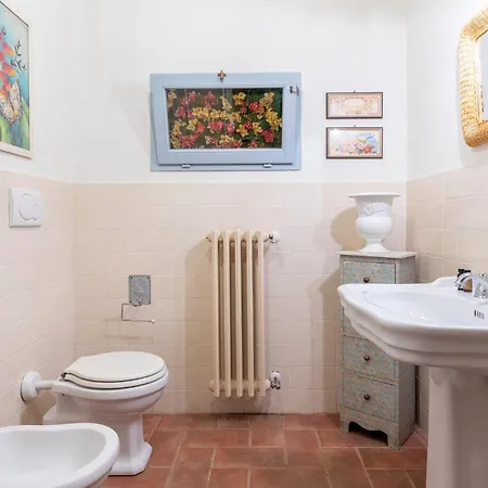 Rochester Classie Apartment Larciano